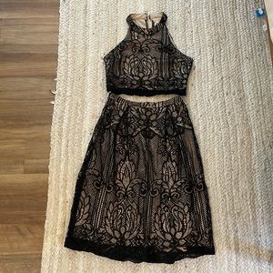 Two piece skirt set